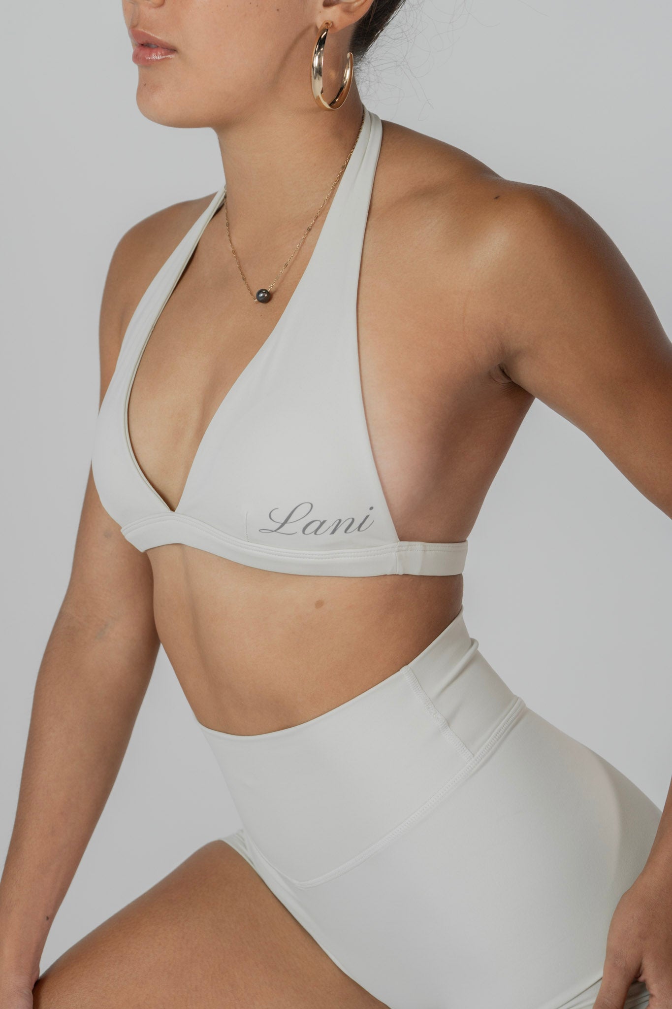 Signature Form Plunge Bra