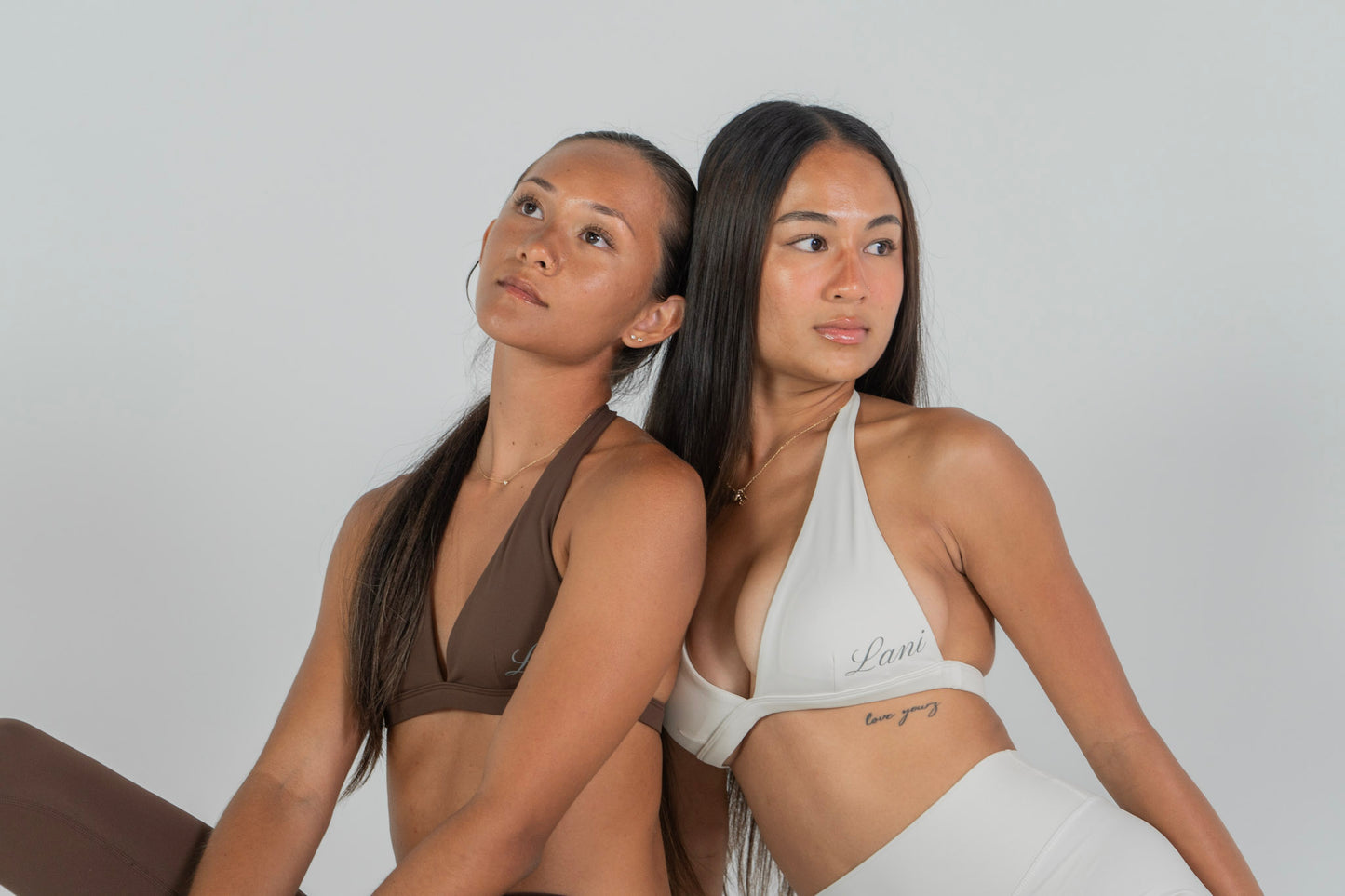 Signature Form Plunge Bra